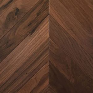 фото Инженерная доска Wood Bee Французская ёлка Американский орех Кангари