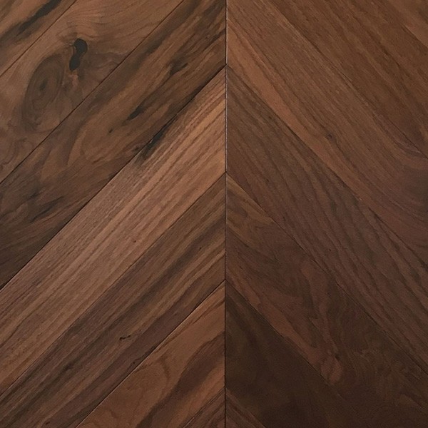 фото Инженерная доска Wood Bee Французская ёлка Американский орех Кангари