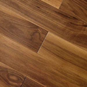 фото Паркетная доска Bau Master Exclusive Орех Гладкий (европейский) GL13