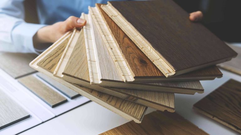 Ламинат и паркет в наличии!